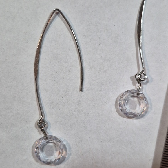 Earrings - Picture 6 of 6